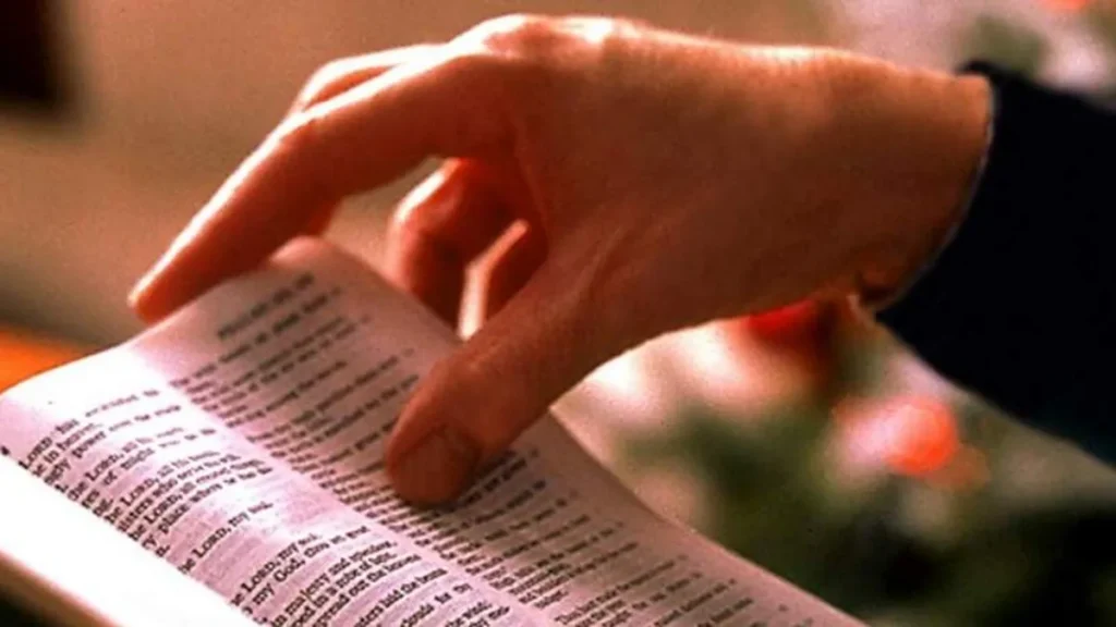 Imagem biblia leitura do artigo ‘Apocalipse - o livro da Esperança Cristã' (pt 195)