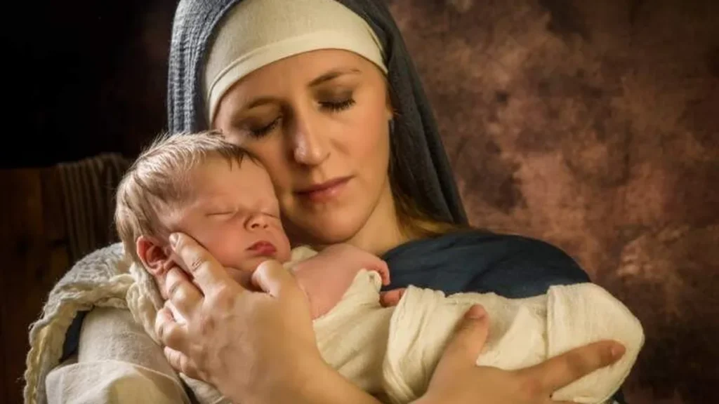 Imagem maria com o menino jesus nos bracos do artigo Santa Maria, Mãe de Deus
