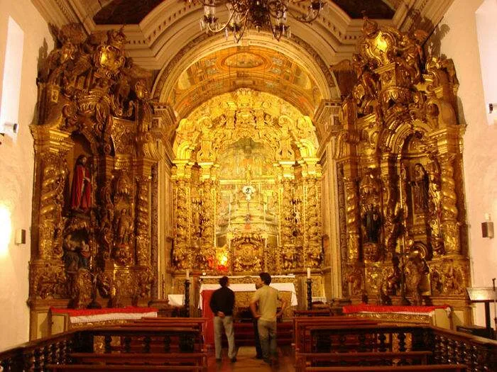 Interior da Igreja de Ouro Preto.