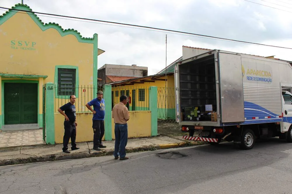clube_dos_socios_leva_alimentos_a_entidades_foto_jose_eduardo_3