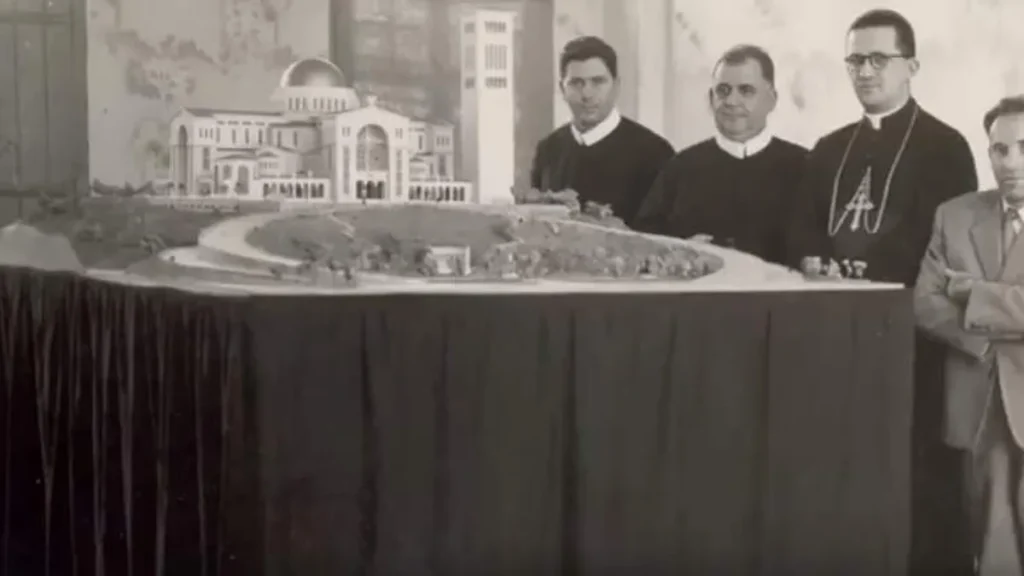 Imagem contrucao do santuario do artigo Construção da Casa da Mãe - 60 anos de história