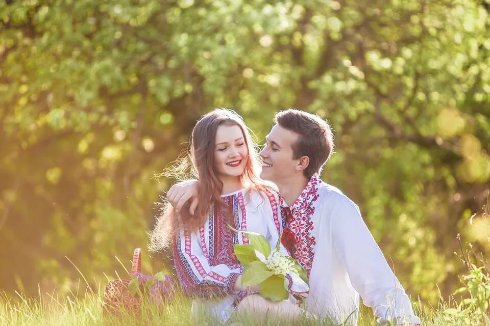 Namoro casamento jovens família noivos Foto: Banco de Imagens Pixabay