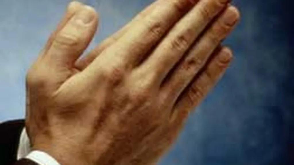 Imagem oracao 10 do artigo Sacerdote surdo e cego recorda importância dos sacramentos