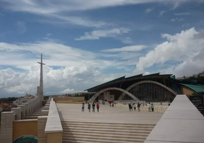 Área externa do novo Santuário de Padre Pio em San Giovanni Rotondo (reprodução)