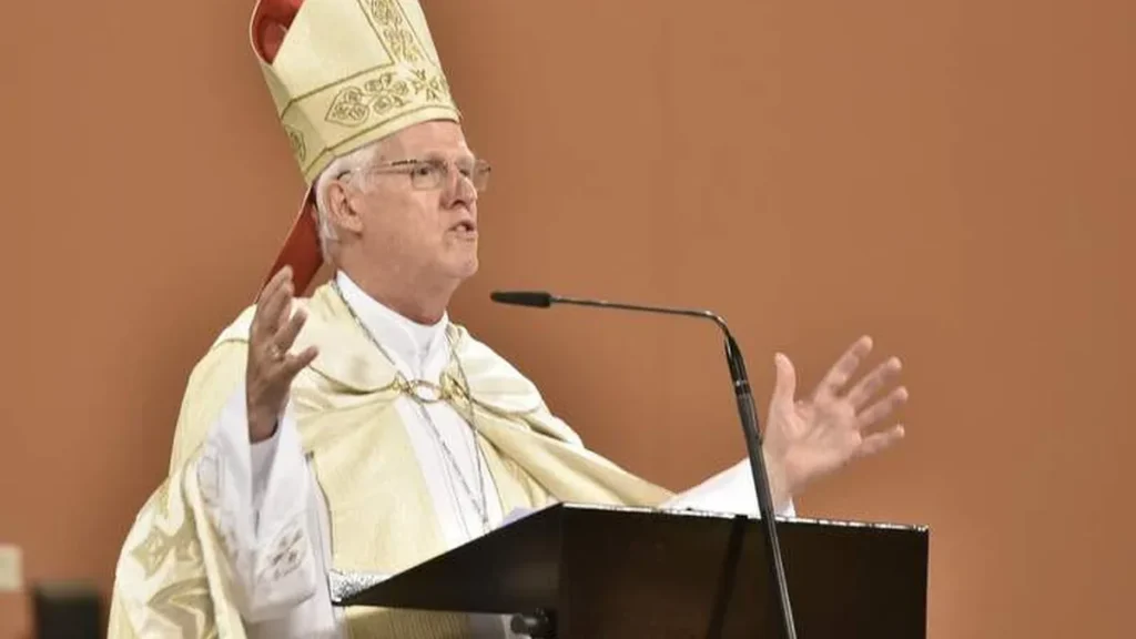 Imagem tlq5763 do artigo Dom Orlando Brandes assume Arquidiocese da Padroeira do Brasil neste sábado