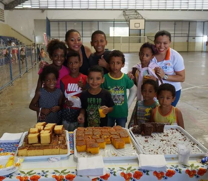 CASCR- Atividade de Páscoa com as famílias do Vale Alimentação