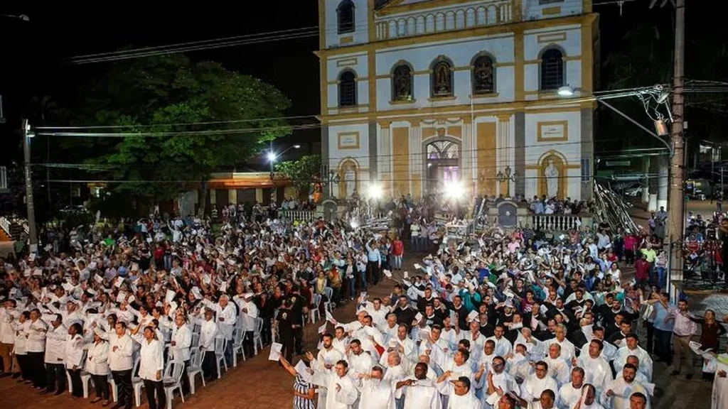 Missa de posse reúne milhares no Santuário de Pirapora do Bom Jesus.