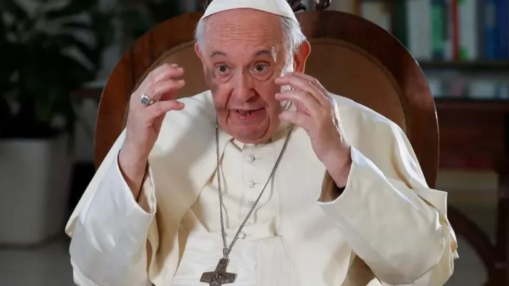 Imagem Papa Francisco durante entrevista do artigo Papa Francisco manda mensagem para a Copa do Mundo
