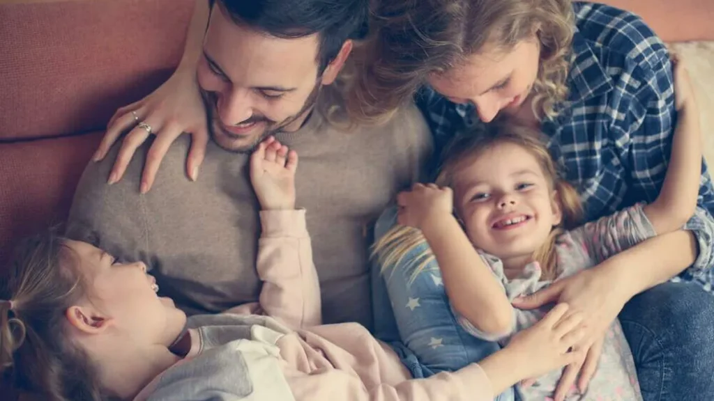 Imagem familia jovem do artigo Vocação Matrimonial: Não tenham medo de amar!