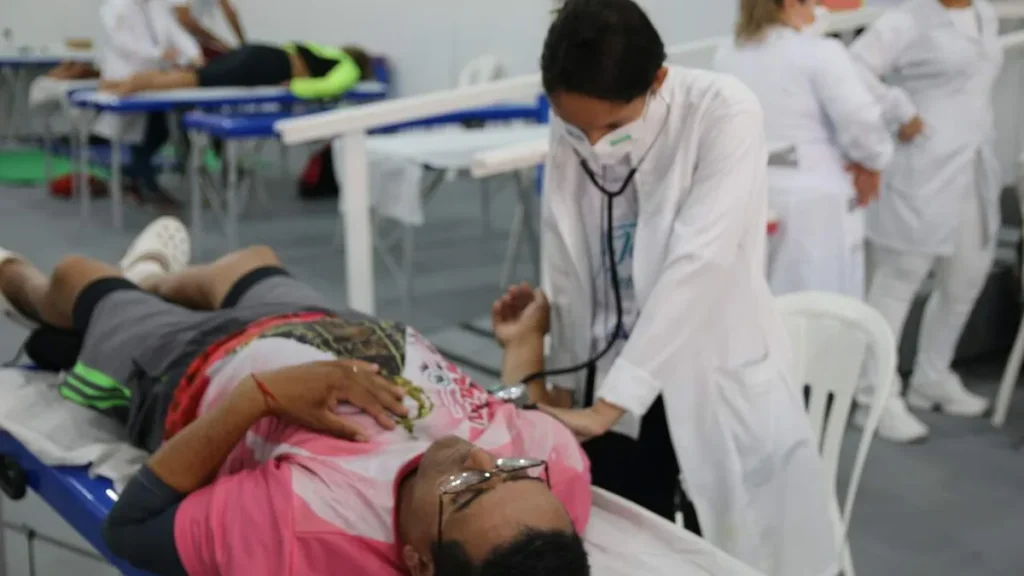 Imagem Atendimento na Tenda dos Peregrinos do artigo A beleza do trabalho voluntário na Casa da Mãe Aparecida