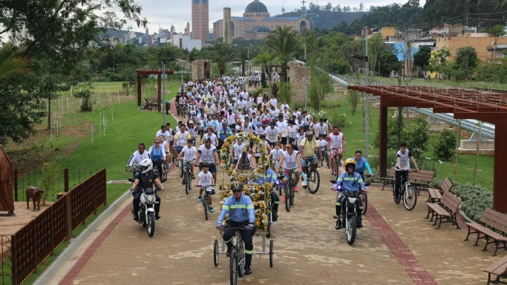 Imagem Passeio ciclistico homenageia Nossa Senhora Aparecida do artigo Prepare sua bicicleta para participar do Passeio Ciclístico da Festa da Padroeira