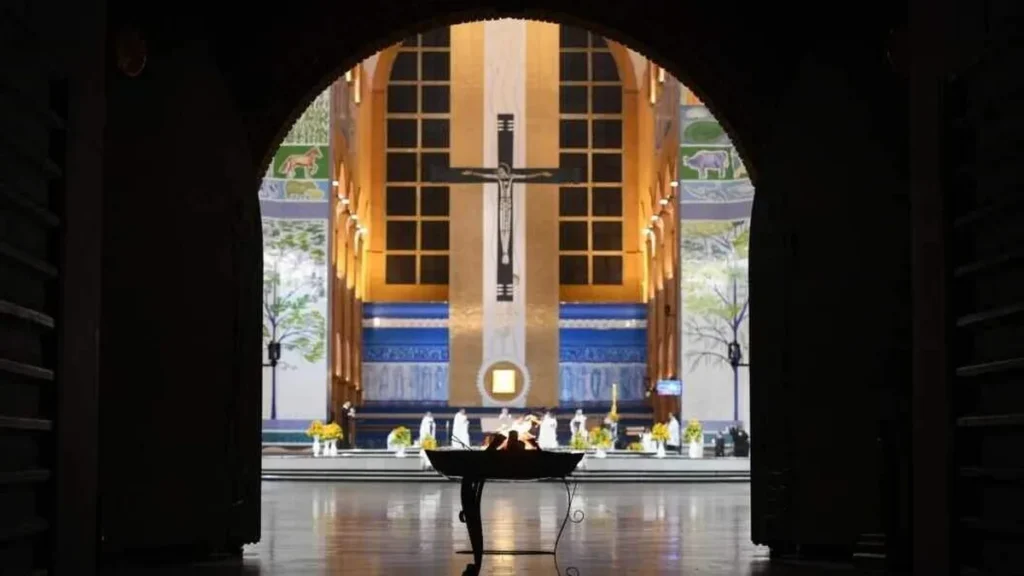 Imagem Vigilia Pascal Sabado Santo do artigo Relembre os principais ensinamentos da Semana Santa do Santuário