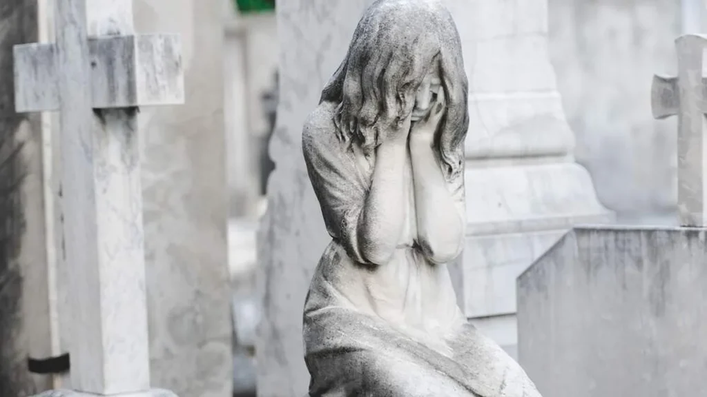 Imagem crianca triste crianca nao batizada limbo do artigo O que é o "limbo"? É o mesmo que purgatório?