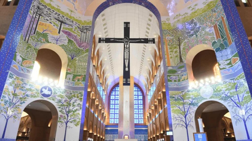 Imagem Altar Central SN Campanha da Fraternidade 2021 do artigo O que é uma basílica? De onde vem esta palavra?