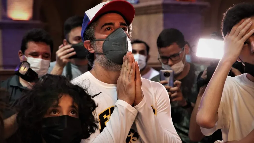 Imagem marcos mion do artigo Mion cumpre promessa e chega ao Santuário Nacional