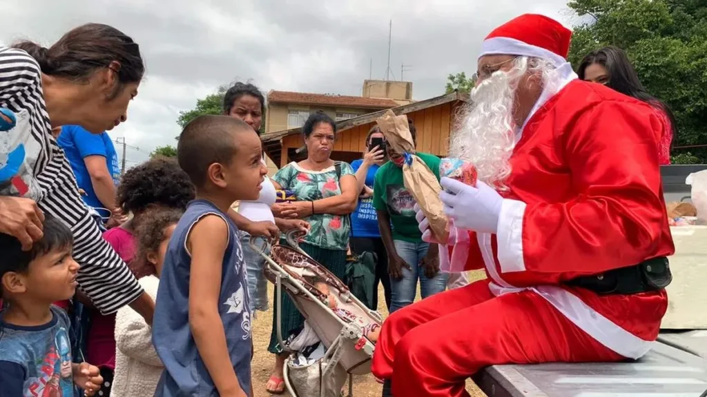 Imagem Solidariedade no Natal do artigo Por que as pessoas são mais solidárias no período de Natal?