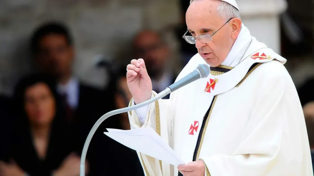 Imagem Papa Francisco em homilia do artigo Papa: “Não há operação militar na Ucrânia, mas guerra que semeia a morte”