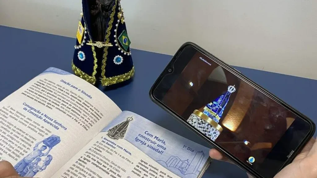 Imagem Revista de Aparecida set22 sou devoto do artigo Reze a Novena da Padroeira em família!