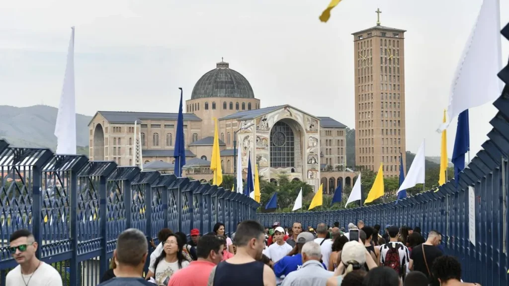 Imagem Vista do Santuario Passarela da Fe do artigo Como fazer minha visita ao Santuário Nacional com segurança?