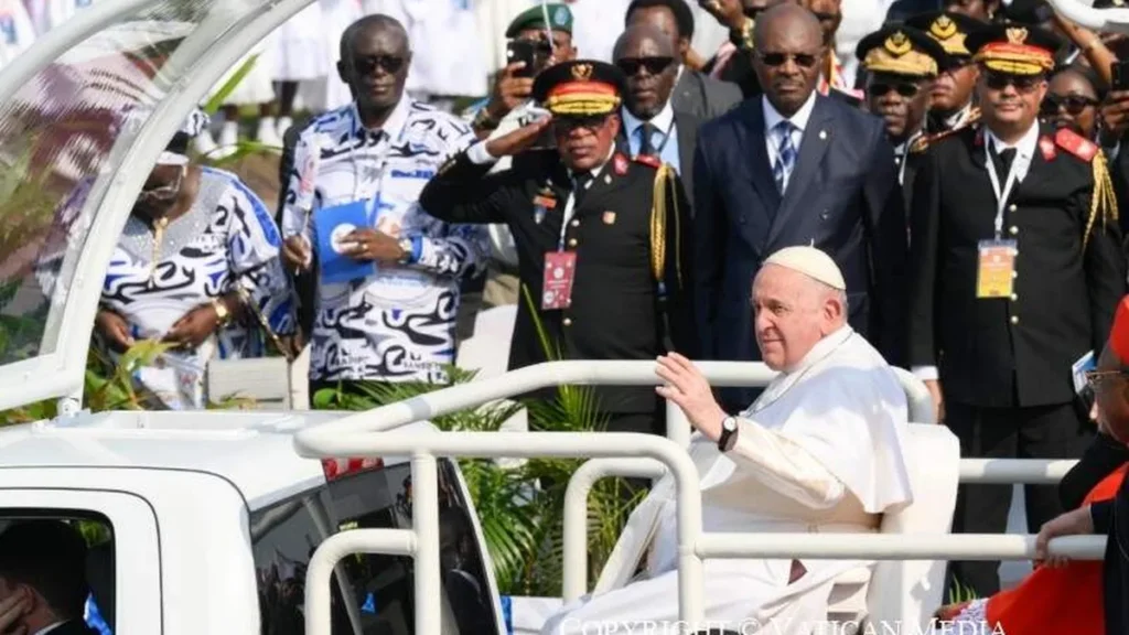 Imagem Papa no Congo 01 02 2023 do artigo Papa celebra Missa para um milhão de fiéis no Congo