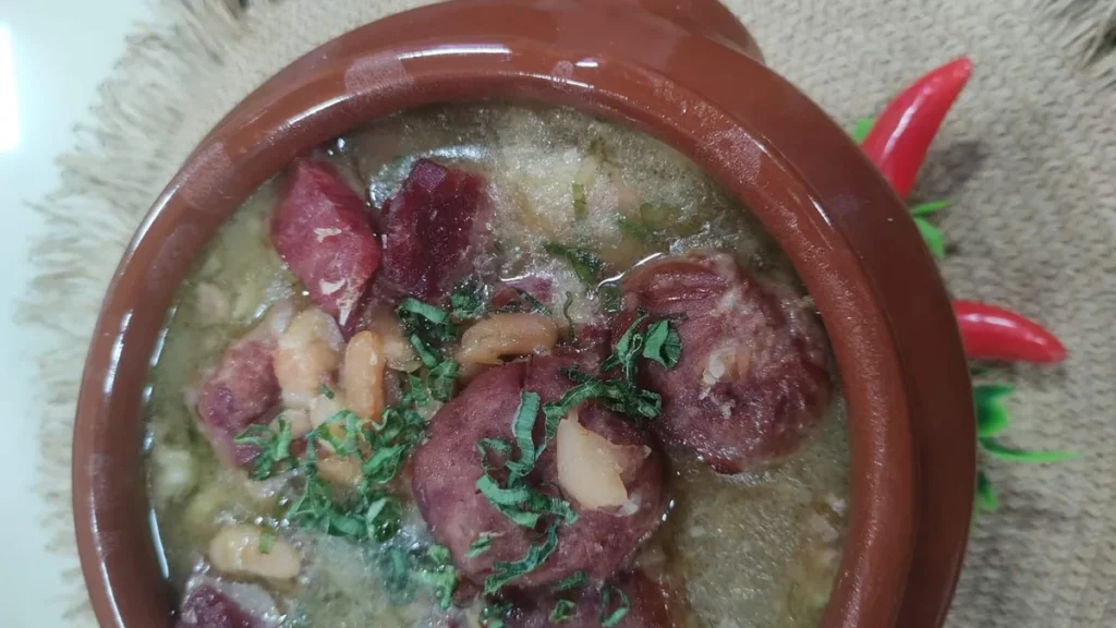 Imagem WhatsApp Image 2023 02 28 at 15.16.51 Easy Resize.com do artigo Feijoada de Feijão Branco - Santa Receita