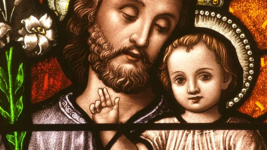 Imagem Vitral de Sao Jose do artigo 8 Virtudes de São José que todo jovem deveria imitar