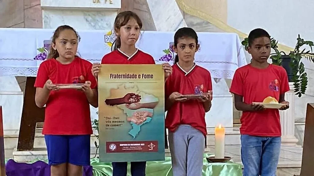 Abertura da Campanha da Fraternidade com os beneficiários dos CAS.