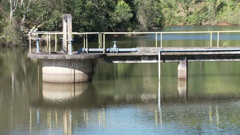 Imagem abastecimento agua do artigo Dia Mundial da Água: projeto do Santuário ajuda na recuperação de nascentes