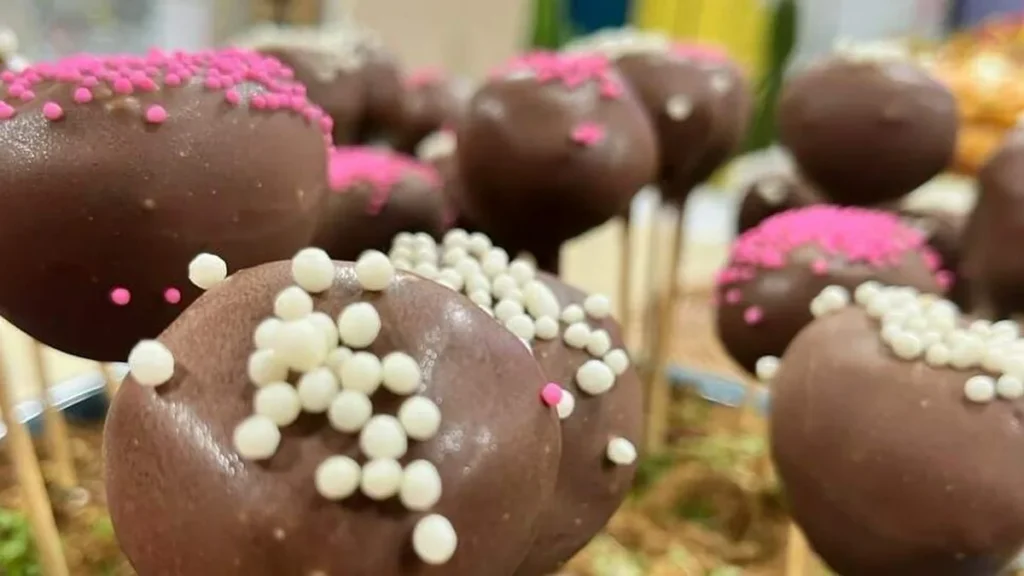 Imagem pirulito de bolo do artigo Cake Pop (Pirulito de Bolo) - Santa Receita