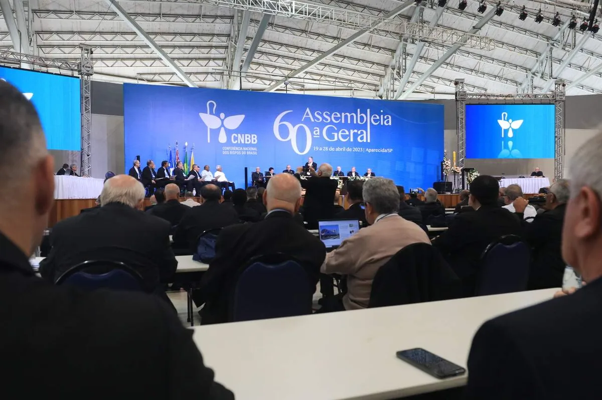 A12/ Gustavo Cabral