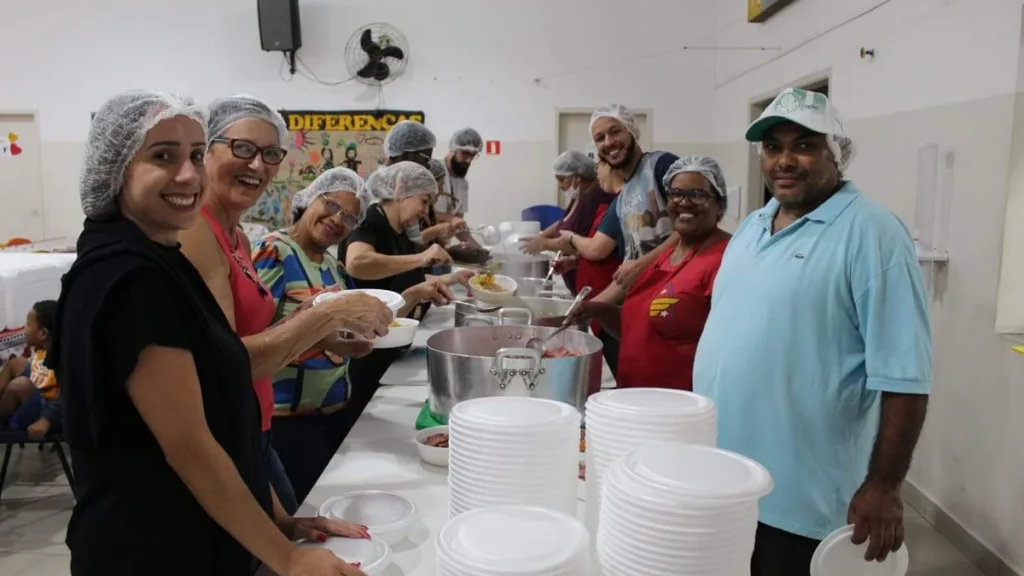 Imagem Acao solidaria Junioristas Redentoristas do artigo “Dai-lhes vós mesmos de comer”
