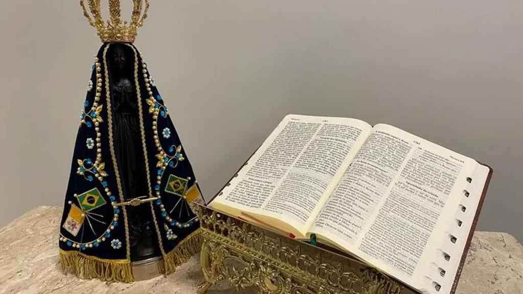 Imagem NSA e Biblia do artigo A Palavra de Deus na vida e missão da Igreja