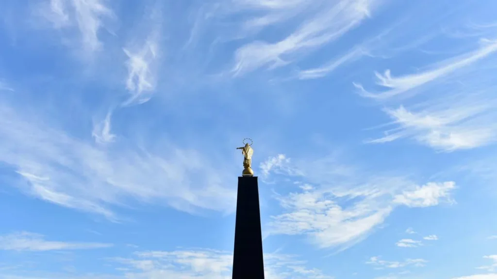 Imagem Nossa Senhora Auxiliadora do artigo Novo episódio de A12 Conecta fala sobre títulos de Nossa Senhora