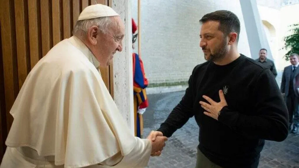 Imagem Santo Padre em encontro com presidente ucraniano do artigo Papa Francisco se encontra com o presidente da Ucrânia