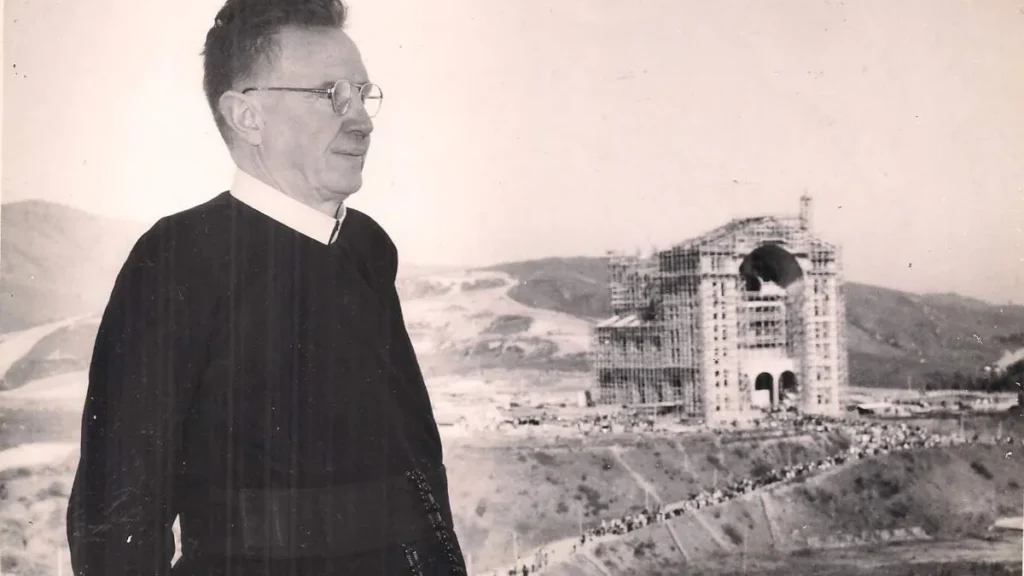 Padre Vítor Coelho de Almeida recebeu o título de Venerável, pelo Vaticano