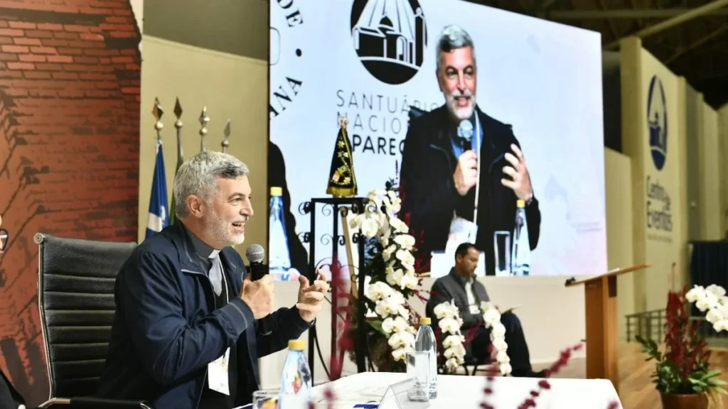 Imagem Pe. Alexandre Awi durante o Congresso Mariologico do artigo Pe. Awi: “Aparecida mexe com algo dentro do Papa”