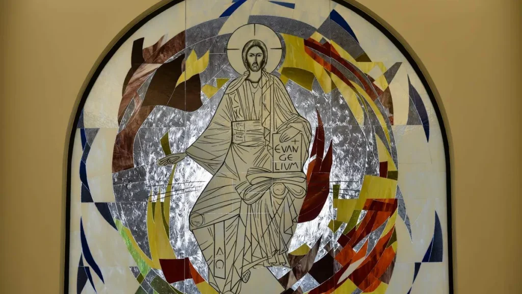 Imagem Arte Sacra no vitral do artigo A12 Conecta fala sobre “a arte no Sagrado”