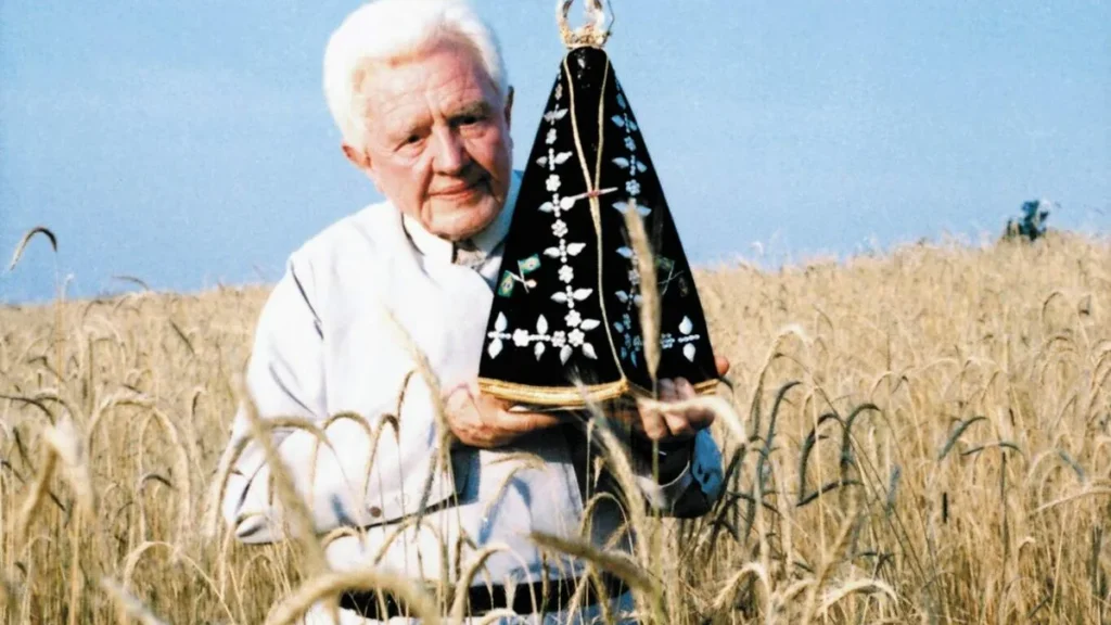 Imagem Padre Vitor Coelho de Almeida do artigo 12ª Romaria do Padre Vítor Coelho celebra a vocação à santidade