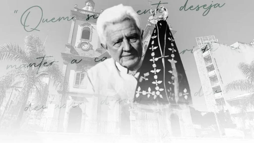 Padre Vítor Coelho e Nossa Senhora Aparecida