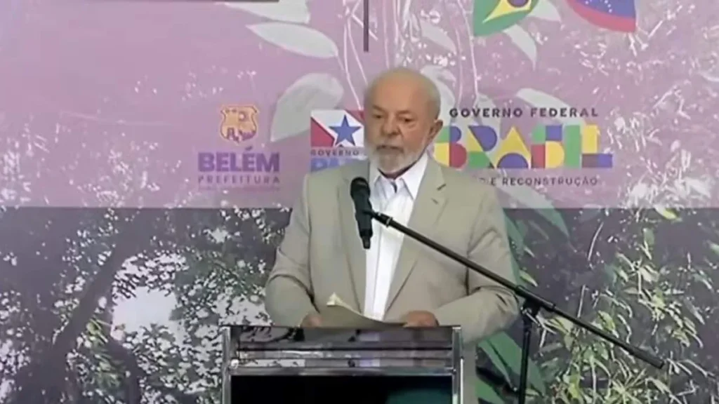 Lula discursa na Cúpula da Amazônia