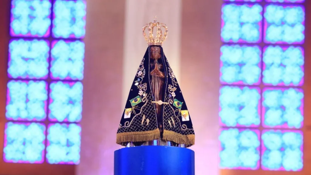 Imagem Nossa Senhora Aparecida do artigo Um mês para a Festa da Padroeira: aprenda a cantar o hino oficial