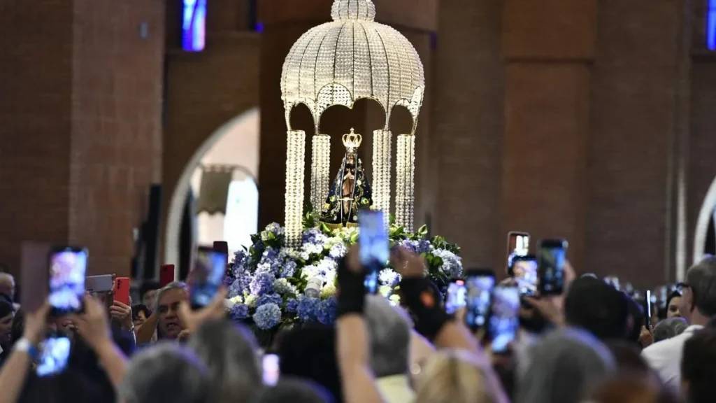 Imagem 1 dia da Novena da tarde 2023 Nossa Senhora Aparecida do artigo Nossa Senhora Aparecida: O Milagre da Fé que ilumina nossos caminhos