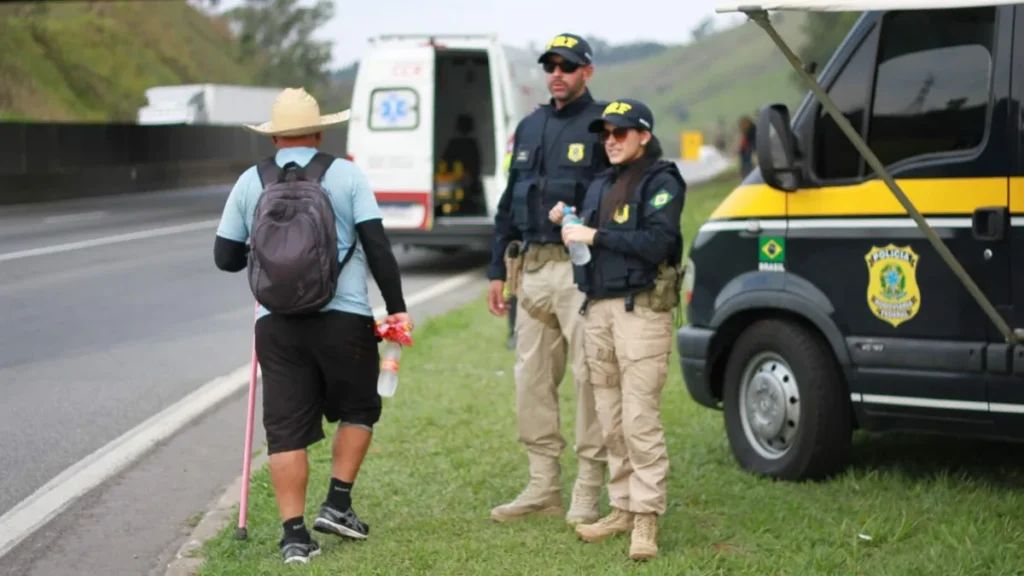 Imagem Policia Rodoviaria Federal em Aparecida do artigo Festa da Padroeira: inteligência artificial é utilizada pela PRF para segurança dos peregrinos