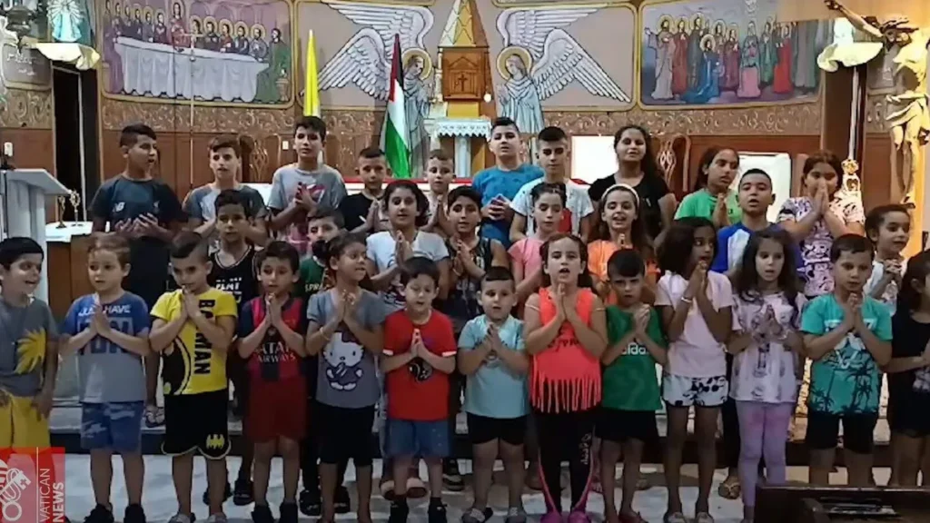Imagem Criancas rezando pela paz do artigo Crianças rezam pela paz em Gaza