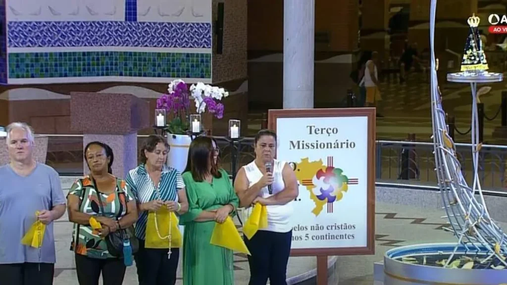 Imagem terco missionario 2023 do artigo Terço Missionário é rezado na Hora Mariana do Santuário Nacional