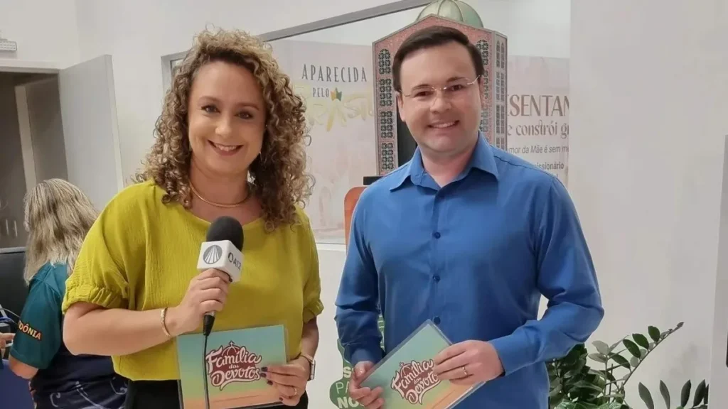 Imagem irmao carlos e bianca do artigo Ir. Carlos Cunha agradece o apoio dos Devotos na TV Aparecida