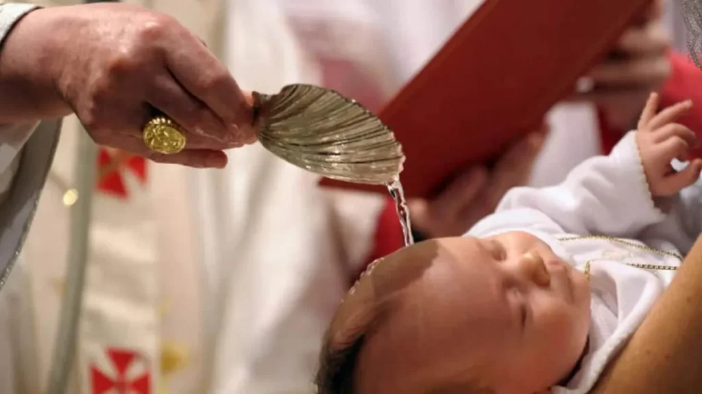 Imagem Batismo Catolico do artigo O batismo em outras igrejas é reconhecido pela Igreja Católica?