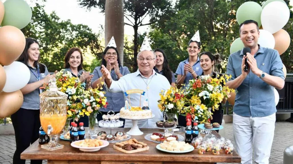 Fortes na Fé comemora aniversário de 80 anos de Padre José Ulysses da Silva
