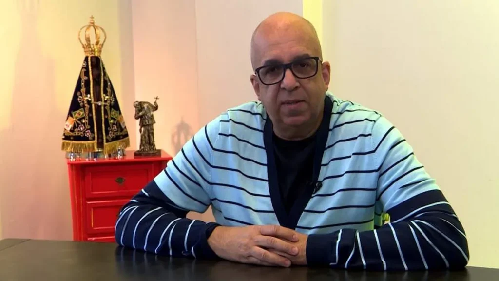 Imagem Padre Mauro Vilela programa Dialogos do artigo Reveja: Diálogos reflete sobre a fé e sua motivação