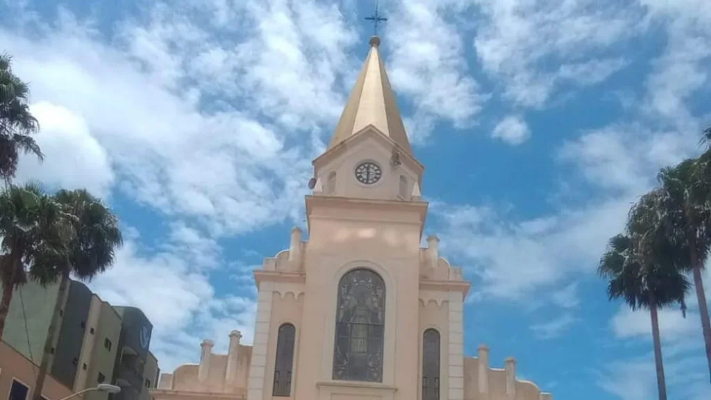 Imagem Santuario da Medalha Milagrosa em Monte Siao do artigo Santuário da Medalha Milagrosa em Monte Sião, celebra festa da sua Padroeira